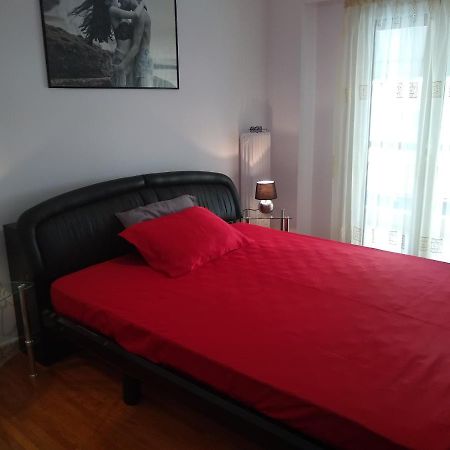 Acropolis Within 10 Minutes Walk! Classical Apartment And A Hostess At Your Side! Athen Exterior foto