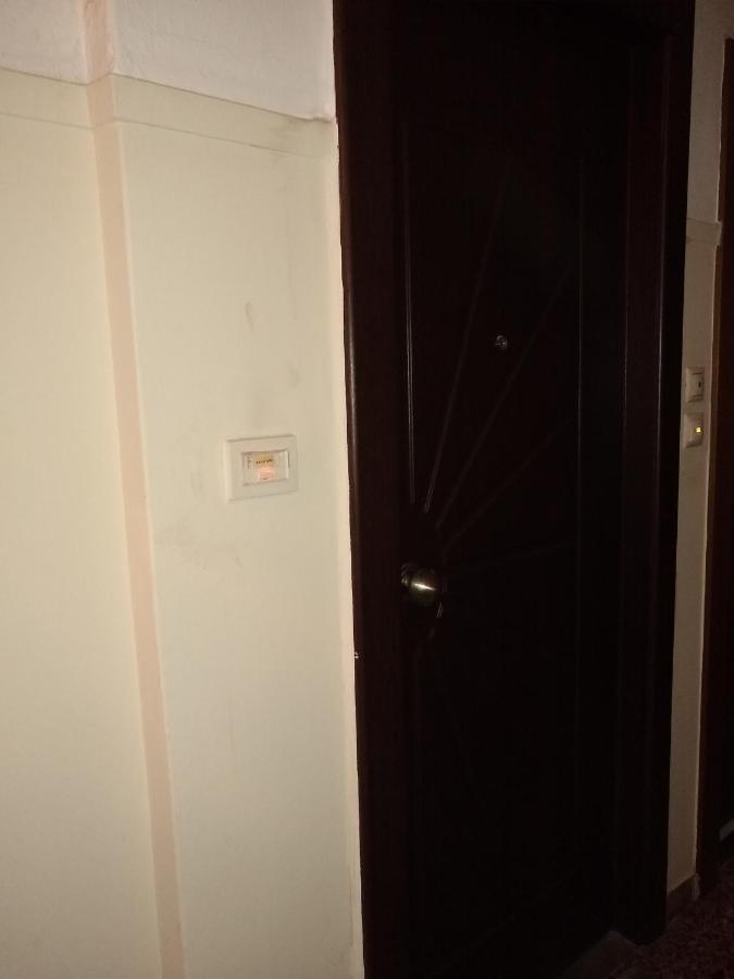 Acropolis Within 10 Minutes Walk! Classical Apartment And A Hostess At Your Side! Athen Exterior foto