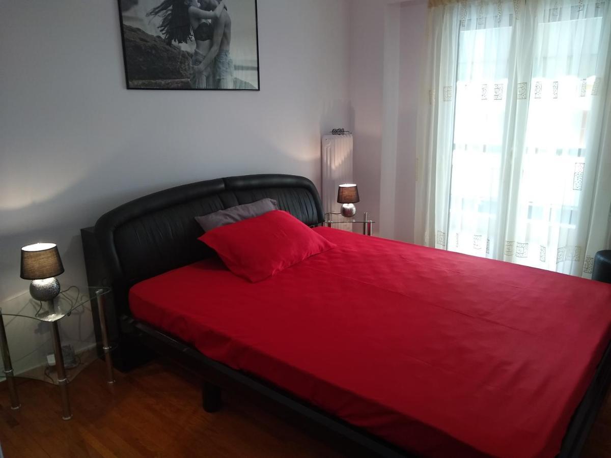 Acropolis Within 10 Minutes Walk! Classical Apartment And A Hostess At Your Side! Athen Exterior foto