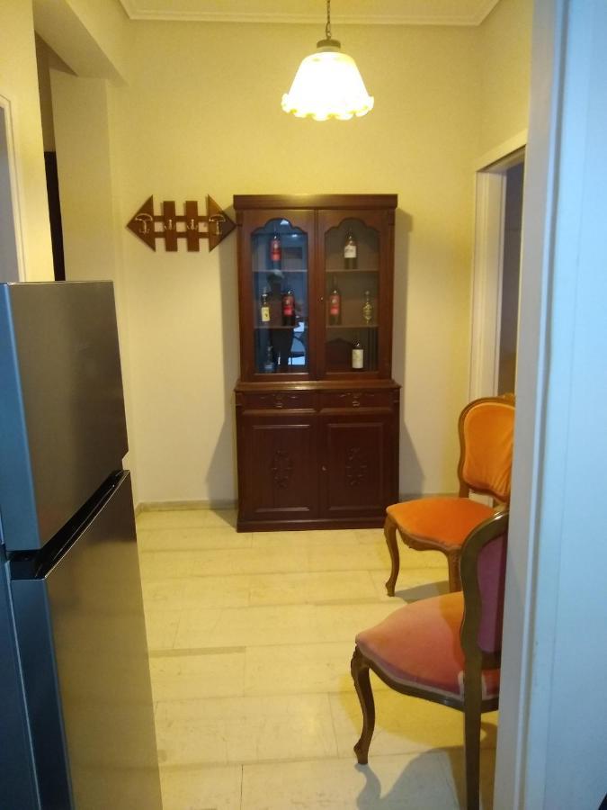 Acropolis Within 10 Minutes Walk! Classical Apartment And A Hostess At Your Side! Athen Exterior foto