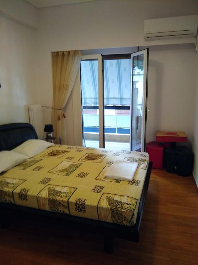 Acropolis Within 10 Minutes Walk! Classical Apartment And A Hostess At Your Side! Athen Exterior foto