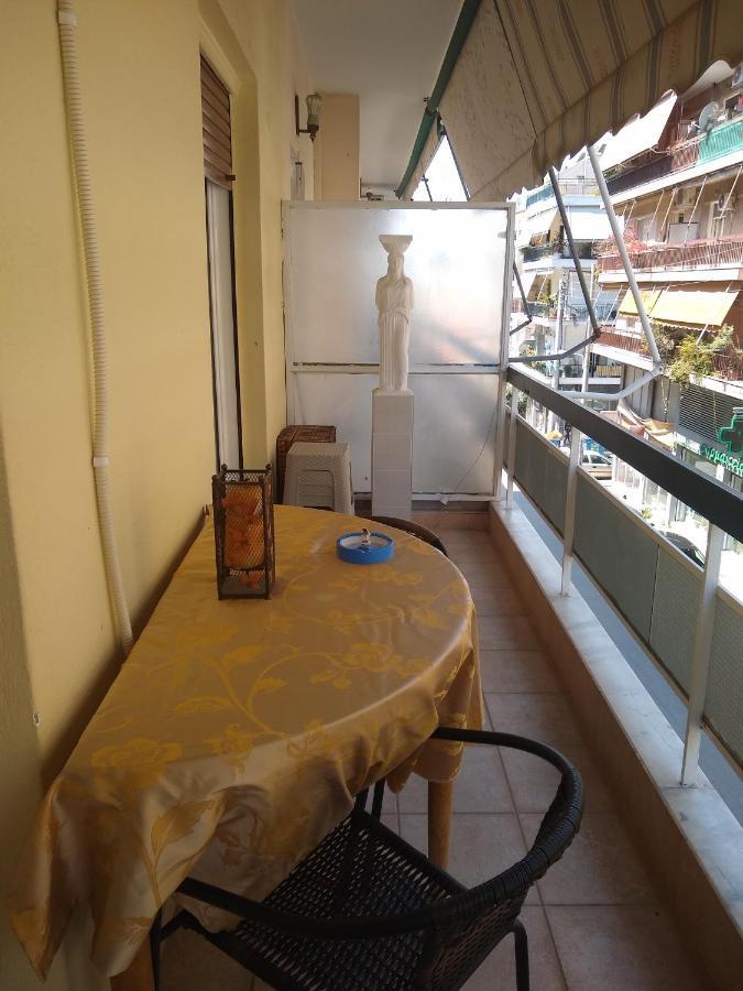 Acropolis Within 10 Minutes Walk! Classical Apartment And A Hostess At Your Side! Athen Exterior foto